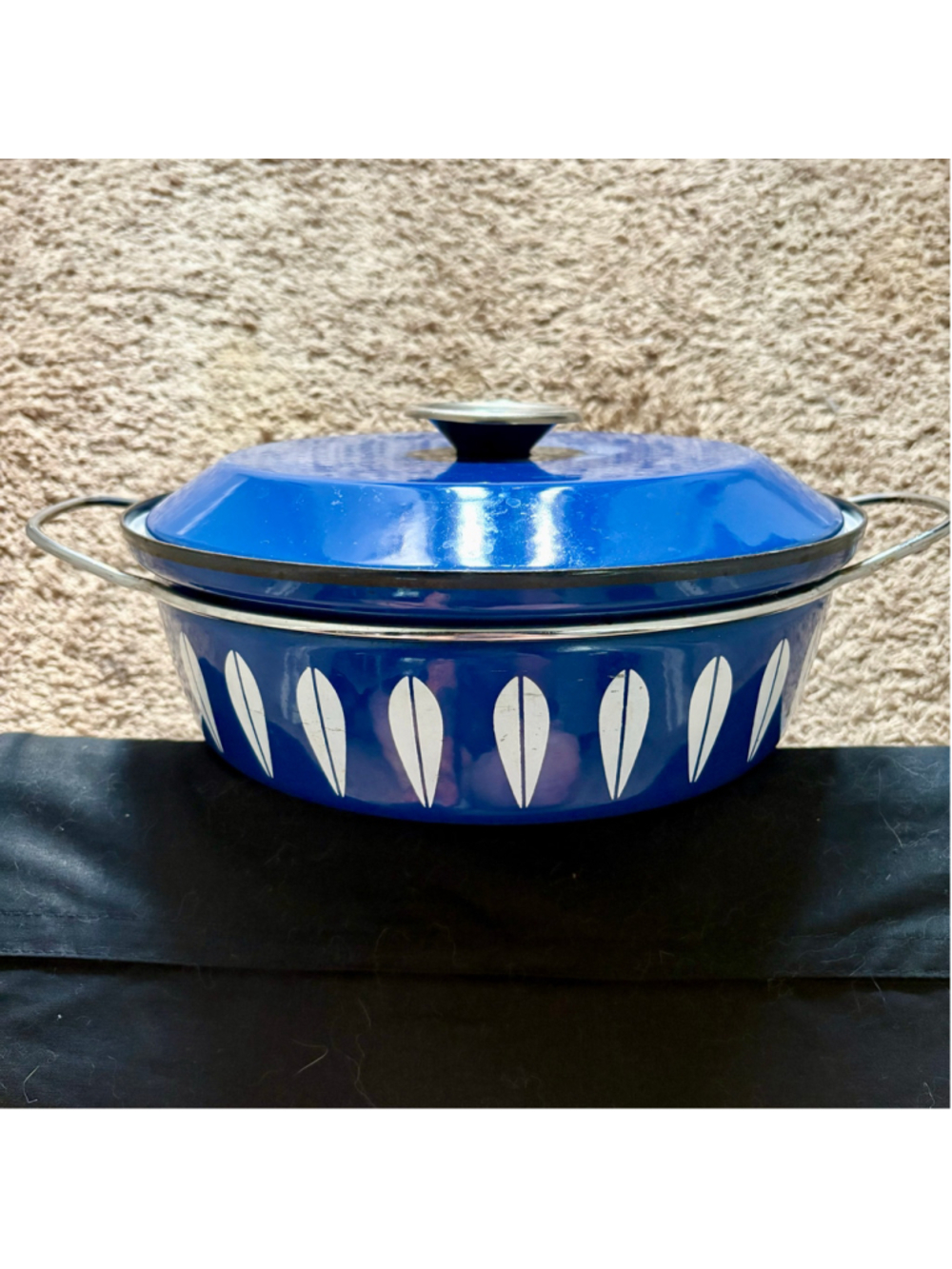 Cathrine Holm Blue Lotus Blue & White Enamel Cookware